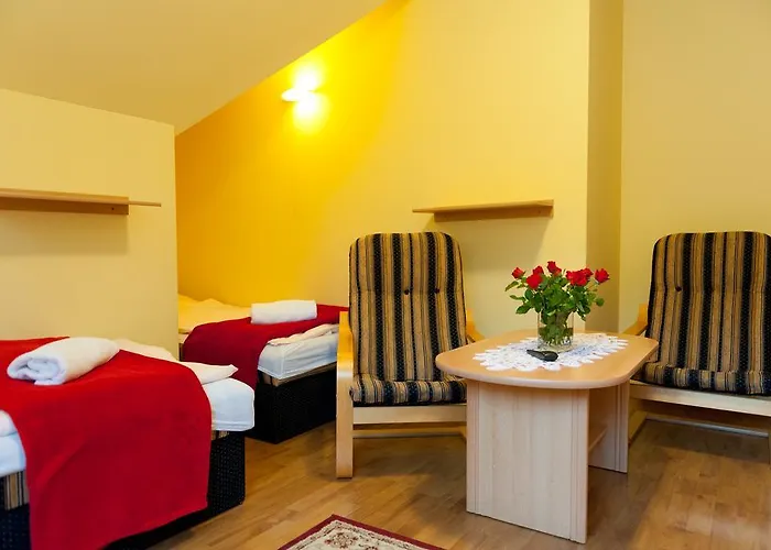 לינה וארוחת בוקר Karina