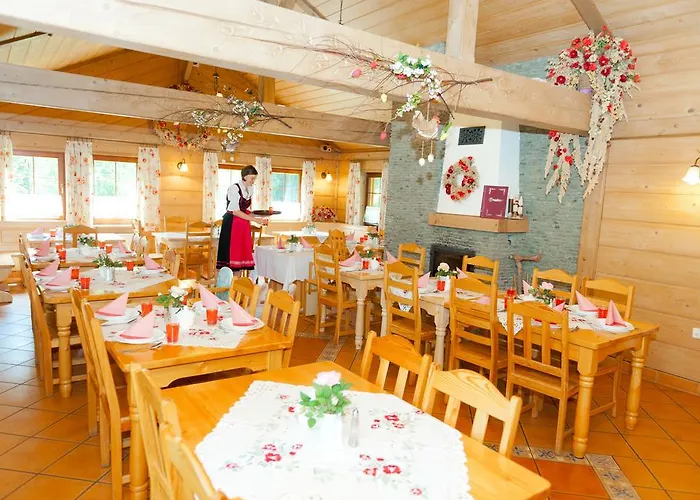 فندق مبيت وإفطار Karina 3*